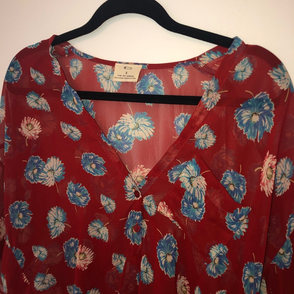 Flower blouse - Picture 2 of 2